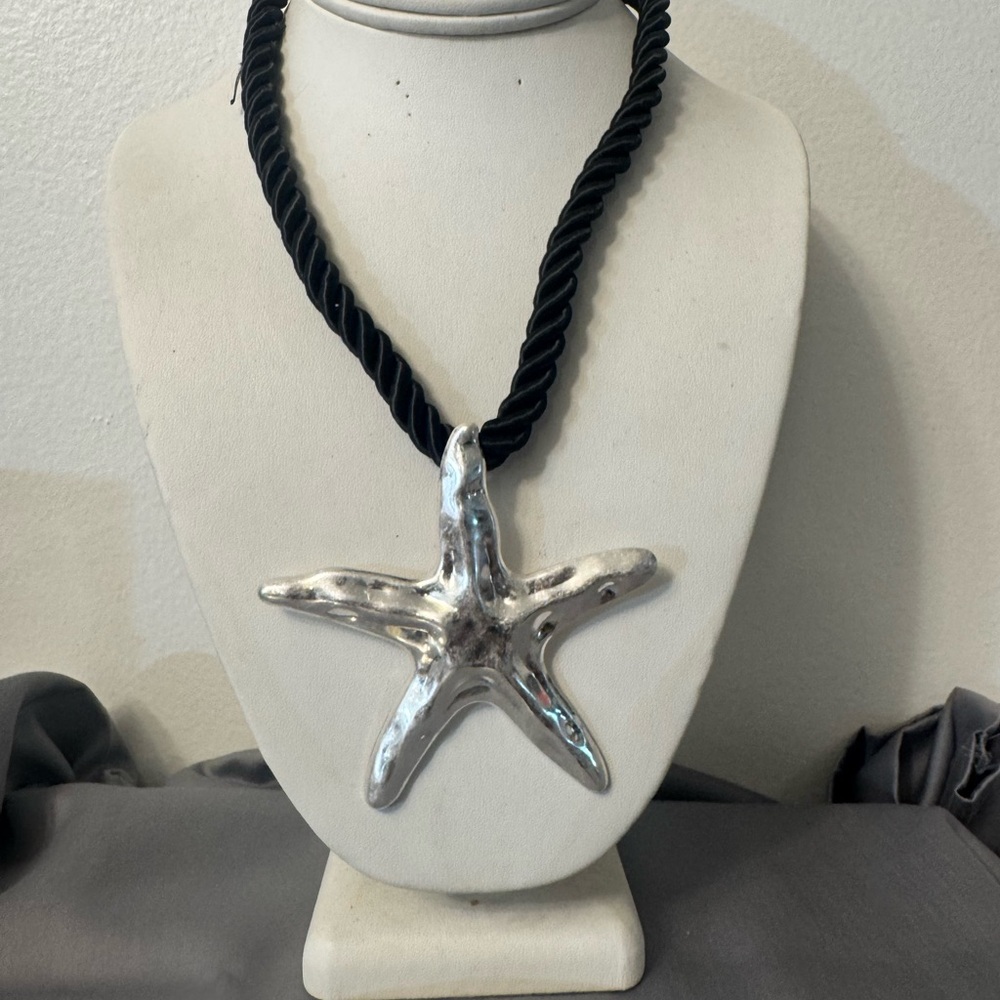DENKAYS STATEMENT NECKLACE GULMAL
